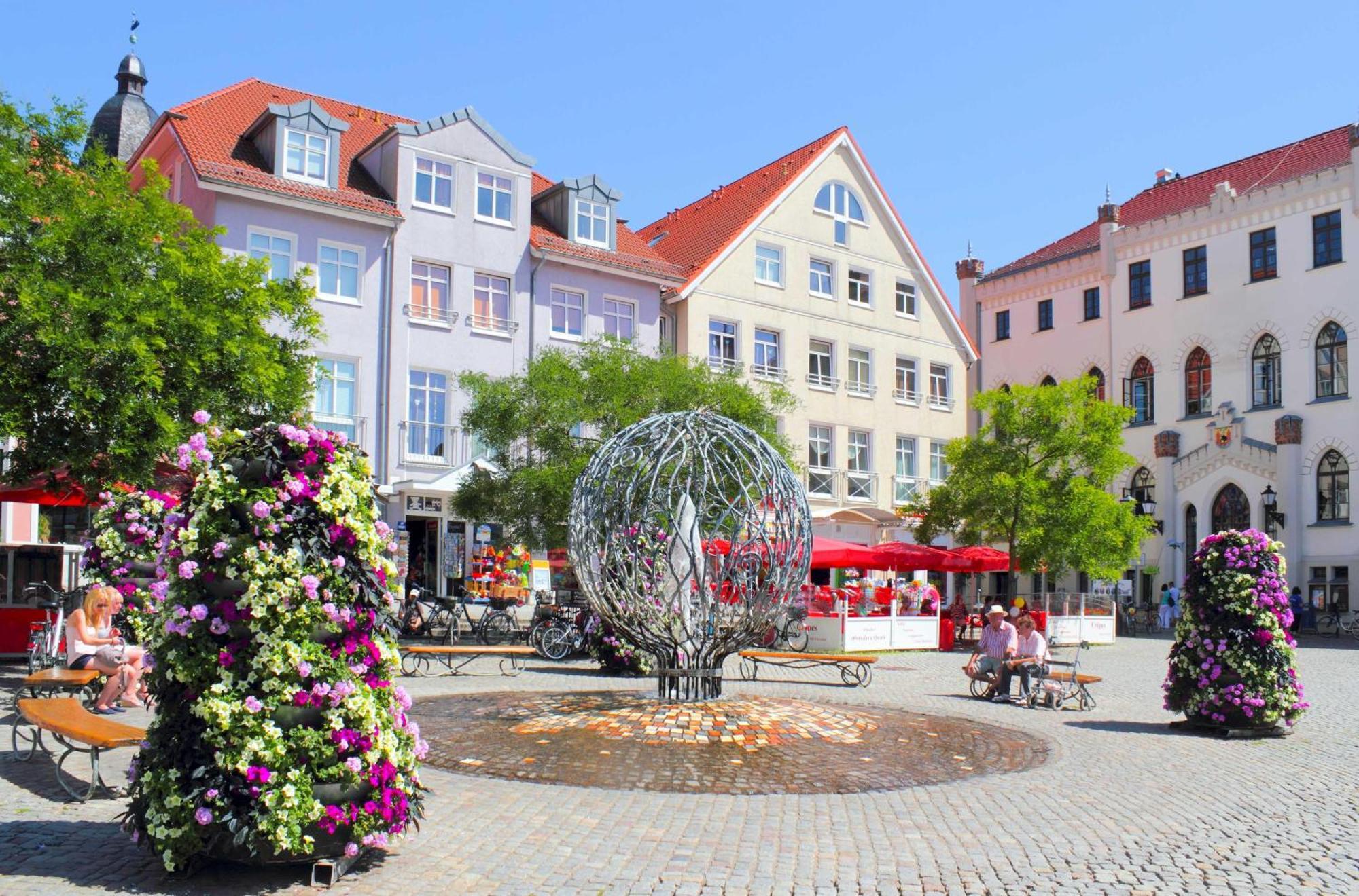 Grosse Sommerliebe - Ferienhaus Nah Am Volksbad Und Radwanderweg Waren  Kültér fotó
